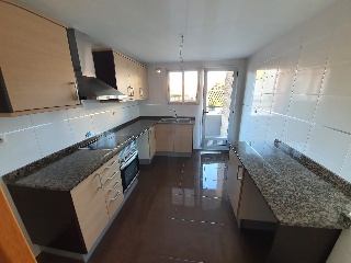 Piso con anejos en C/ San Miguel 27