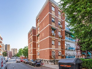 Piso en C/ San Lamberto, Madrid 31