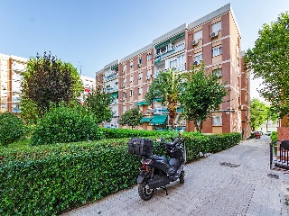 Piso en C/ San Lamberto, Madrid 33