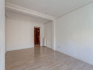 Piso en C/ San Lamberto, Madrid 37
