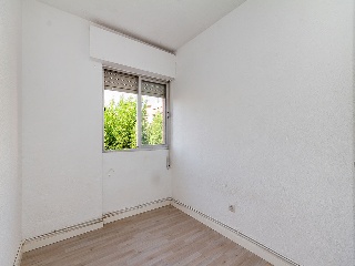 Piso en C/ San Lamberto, Madrid 44