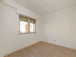 Piso en C/ San Lamberto, Madrid 48