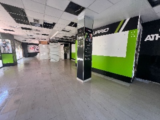 Locales en C/ Villa Merche (Resid. Pórtico de Alcalá), Alcalá de Henares (Madrid) 4