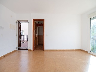 Piso con garaje y trastero en C/ Leopoldo Panero  31