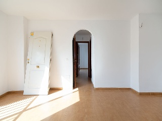 Piso con garaje y trastero en C/ Leopoldo Panero  32