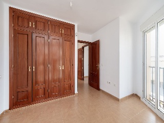 Piso con garaje y trastero en C/ Leopoldo Panero  41