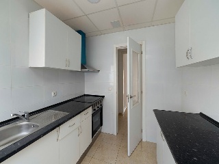 Piso en C/ Profesores Hermanos Muñoz, Alicante 44