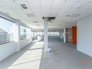 Edificio en C/ Navaluenga - Las Rozas de Madrid - 46