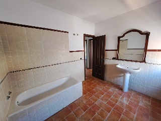 Casa adosada en Higuera de la Sierra - Huelva - 14