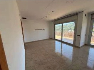 Chalet adosado en C/ Les Suredes 11