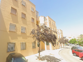 Piso en venta en Chiclana De La Frontera de 81  m²