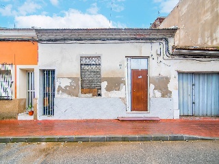 Casa en C/ Orilla de la via  1
