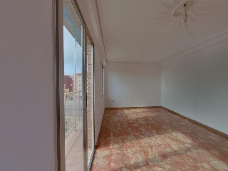 Piso en C/ Río Cenia 4