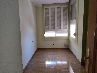 Piso en Plaza de la Virgen del Carmen 5