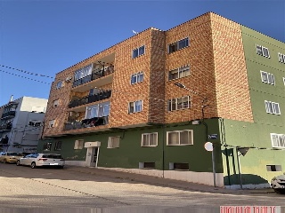 Piso en venta en Utiel de 64  m²