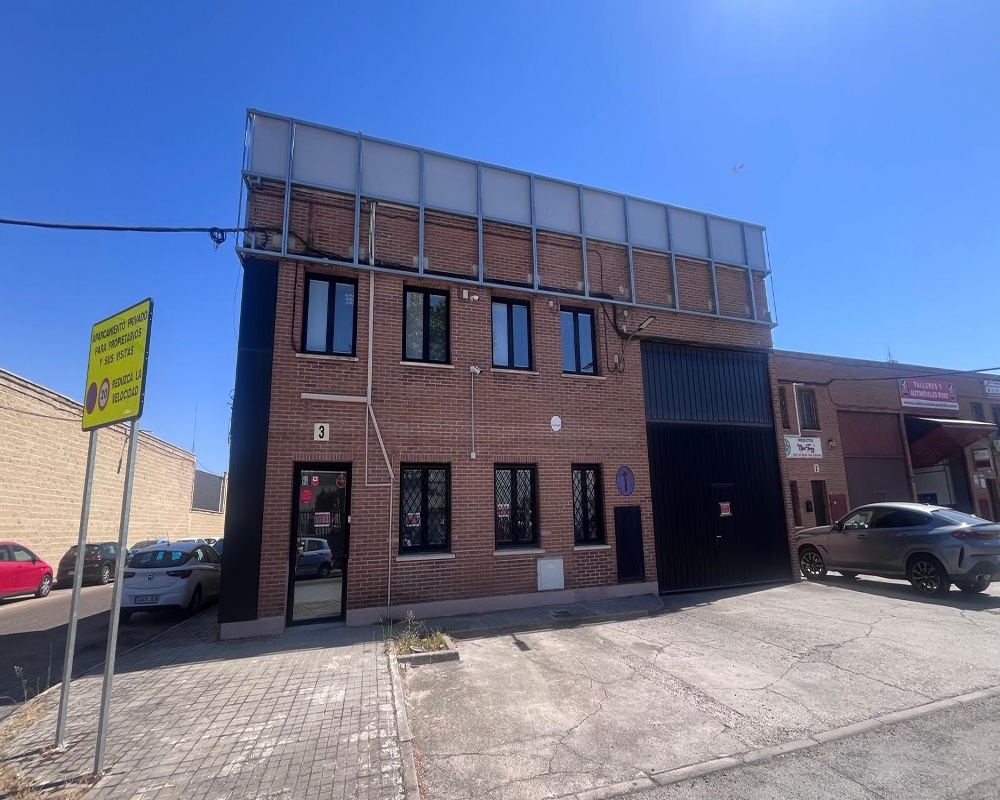 Nave industrial en Av Castilla