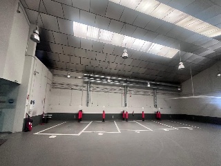 Nave industrial en Av Castilla 2