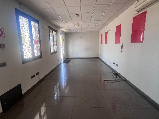 Nave industrial en Av Castilla 17