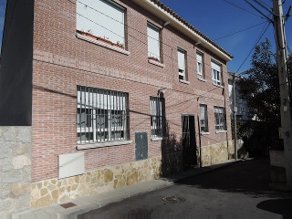 Piso en venta en Navalagamella de 68  m²
