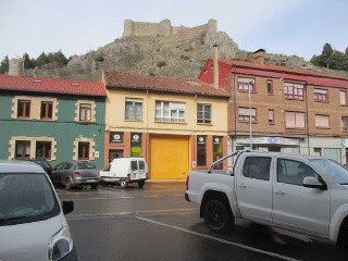 Casa adosada en Av Cervera 5