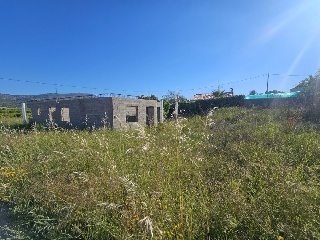 Chalet aislado en construcción detenida en Urb el Puntal 12
