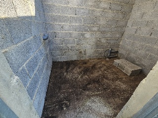 Chalet aislado en construcción detenida en Urb el Puntal 15