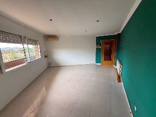 Piso con garaje y trastero en C/ Torrent, Cardedeu (Barcelona) 3