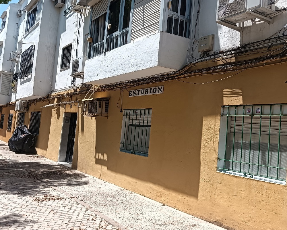 Piso en C/ Esturión, Sevilla