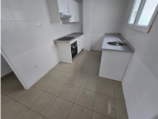 Piso con trastero en C/ Oscar Esplá 5