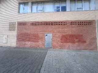 Local en venta en Zaragoza de 121  m²