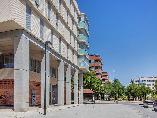 Local en C/ Sergio López Saz, Zaragoza 18