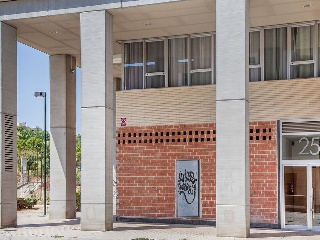 Local en C/ Sergio López Saz, Zaragoza 21