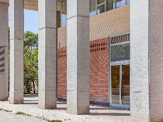 Local en C/ Sergio López Saz, Zaragoza 23