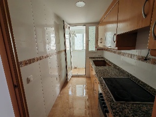 Piso con trastero en C/ Teodoro Llorente, Sagunto/Sagunt (Valencia) 3