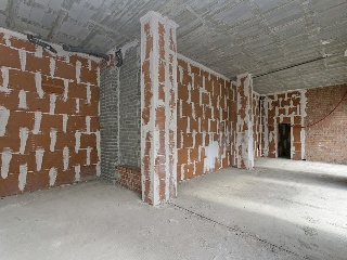 12183-0001 11
