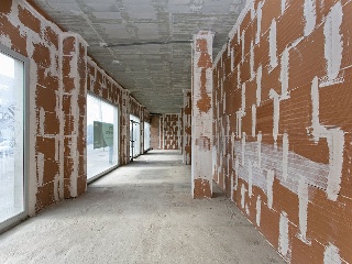 12183-0001 13