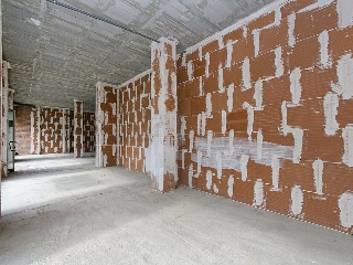 12183-0001 15