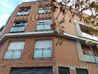 Locales con garaje en C/ Cardenal Cisneros 4