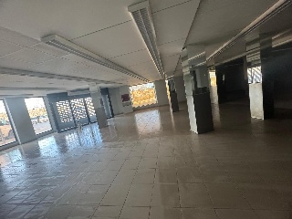 Locales con garaje en C/ Cardenal Cisneros 23