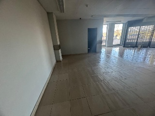 Locales con garaje en C/ Cardenal Cisneros 24