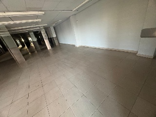 Locales con garaje en C/ Cardenal Cisneros 26