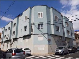 Piso en venta en Santa Lucía De Tirajana de 97  m²