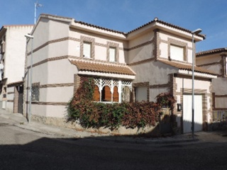 Piso en venta en Valmojado de 142  m²