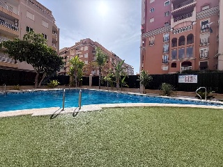 Piso en venta en Torrevieja de 66  m²