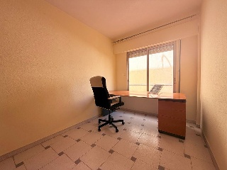 Piso con garaje en Torrevieja 27