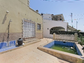 Casa adosada en C/ Antonio Machado 29