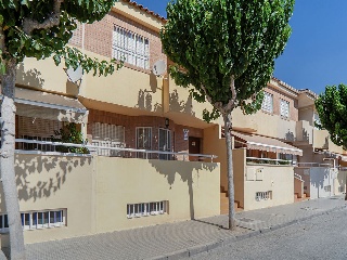Chalet adosado en C/ Sierra Columbares, San José de la Vega (Murcia)  2