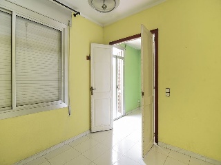 Piso y trastero en Cr Hospitalet, Cornellà de Llobregat (Barcelona) 9