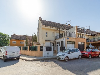 Chalet adosado en C/ Veguilla 3