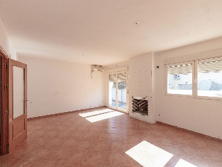 Chalet adosado en C/ Veguilla 8